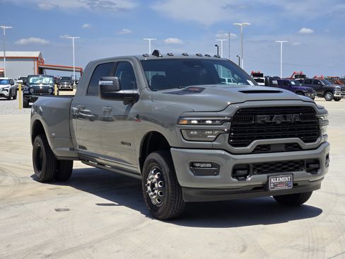 New 2026 RAM 3500 Laramie AWD/4WD image 3