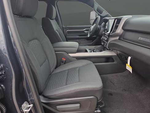 New 2026 RAM 1500 4x4 Crew Cab image 34