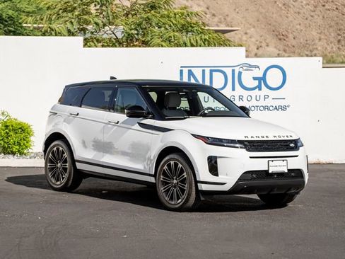 Used 2026 Land Rover Range Rover Evoque S AWD/4WD image 4