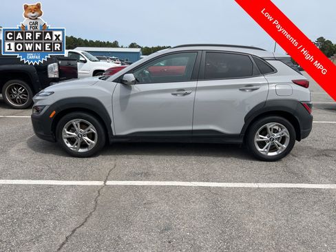 Used 2023 Hyundai Kona SEL image 2