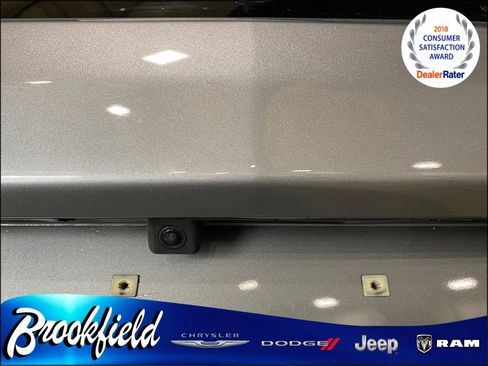 Used 2023 Chevrolet Equinox LT w/ Driver Convenience Package AWD/4WD image 12