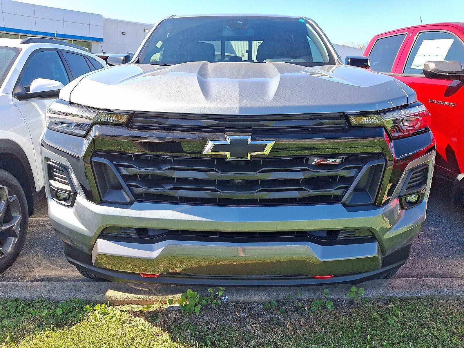 New 2026 Chevrolet Colorado Z71 w/ Technology Package AWD/4WD image 2