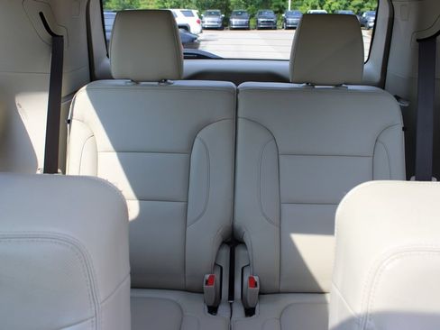 Certified 2018 GMC Acadia Denali w/ Technology Package AWD/4WD image 42