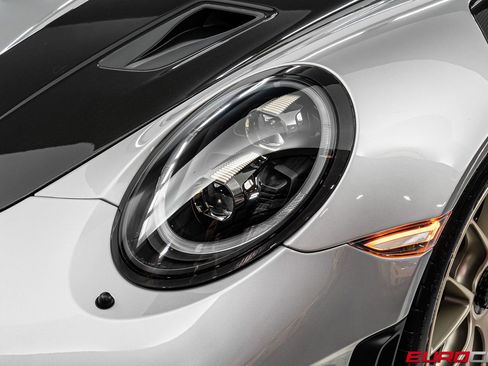 Used 2018 Porsche 911 GT2 RS image 14