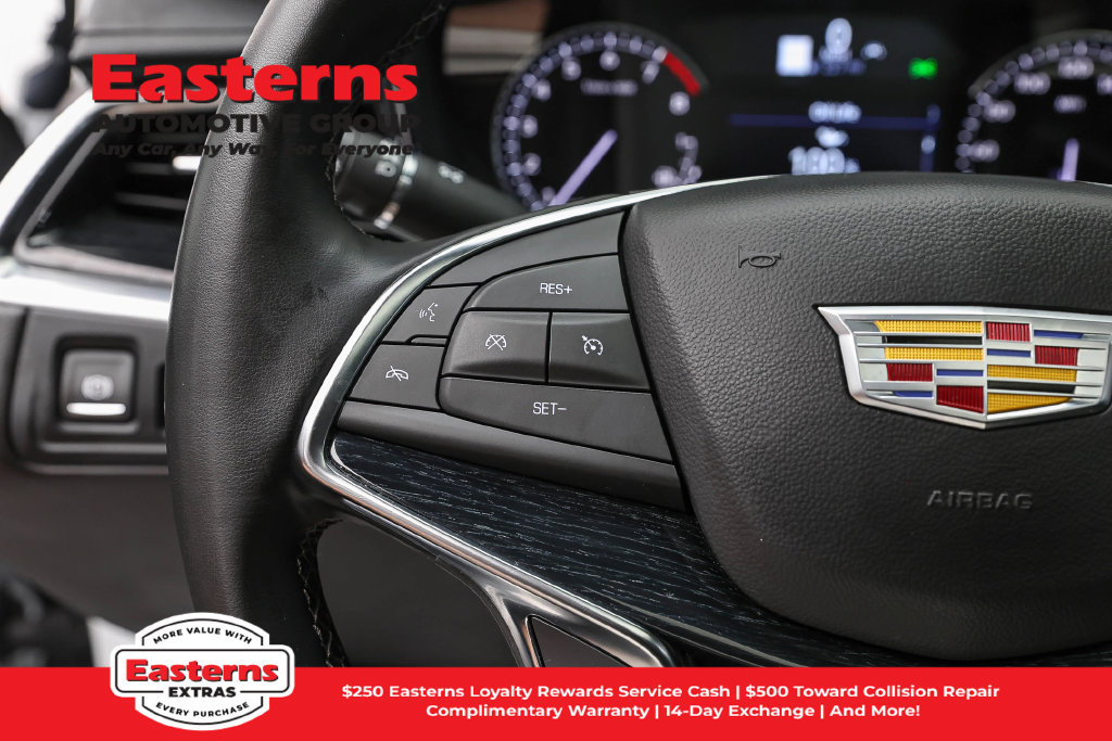 Used 2025 Cadillac XT5 Premium Luxury FWD image 16