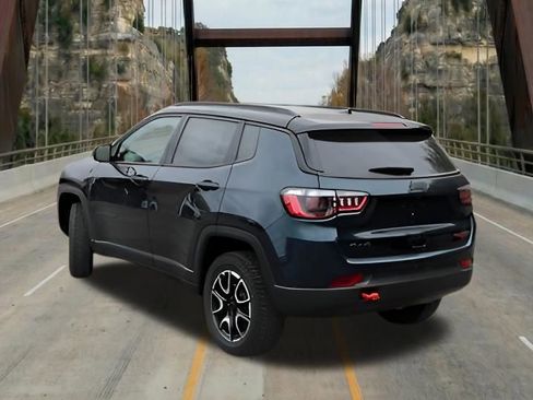 New 2026 Jeep Compass Trailhawk w/ Sun, Sound & Navigation Group AWD/4WD image 3