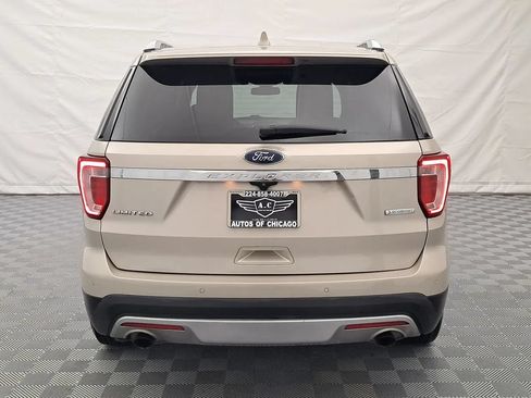 Used 2017 Ford Explorer Limited w/ Equipment Group 301A FWD image 5