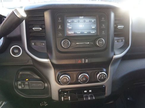 Used 2019 RAM 2500 Big Horn image 29
