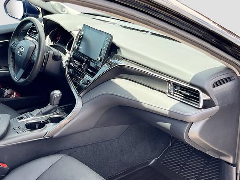 Used 2024 Toyota Camry XSE w/ Navigation Package FWD image 31