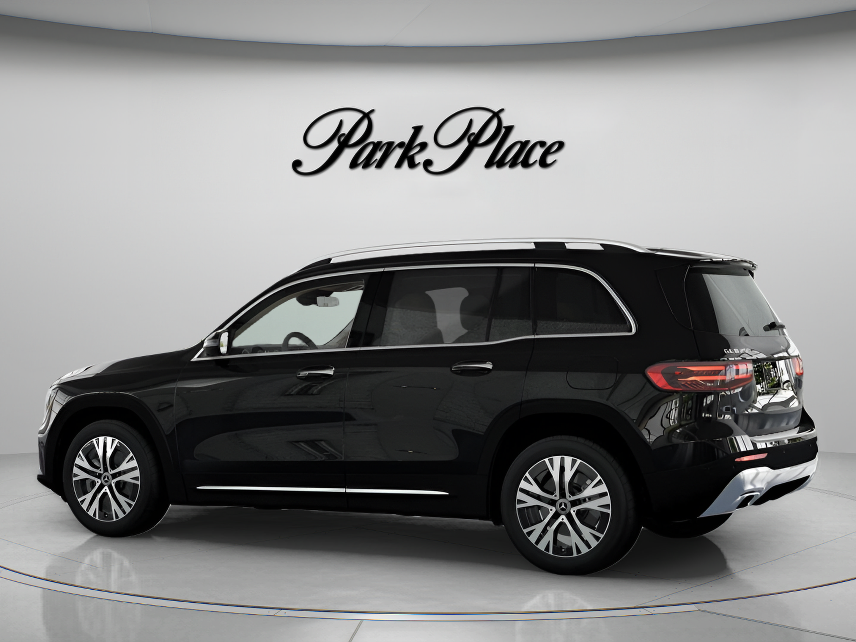 Used 2026 Mercedes-Benz GLB 250 image 10