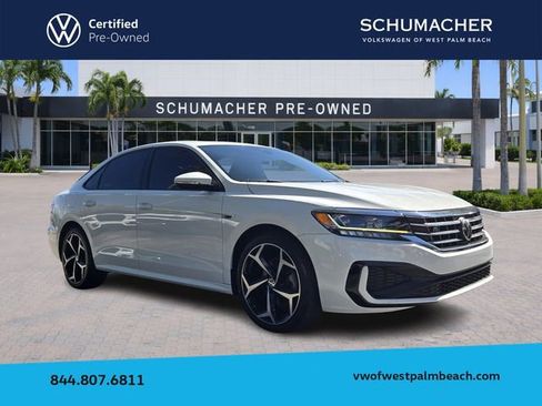 Used 2021 Volkswagen Passat 2.0T R-Line FWD image 1