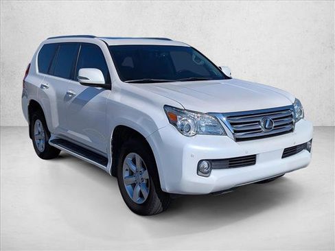Used 2010 Lexus GX 460 image 3