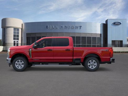 New 2026 Ford F250 XLT w/ FX4 Off-Road Package image 4