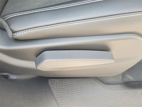 New 2025 Jeep Grand Cherokee L Altitude image 13