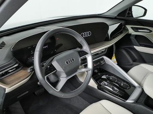New 2025 Audi Q5 Premium image 8