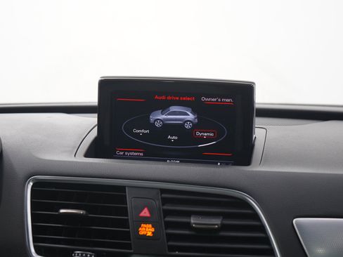Used 2018 Audi Q3 2.0T Premium FWD image 15