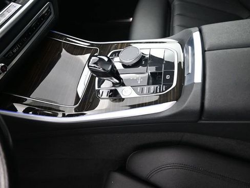 Used 2021 BMW X5 sDrive40i w/ Convenience Package image 12