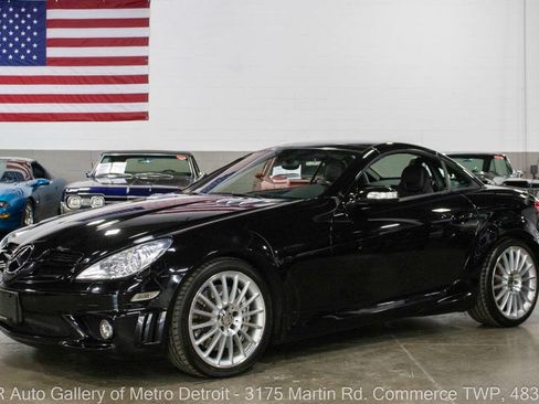 Used 2005 Mercedes-Benz SLK 55 AMG image 2