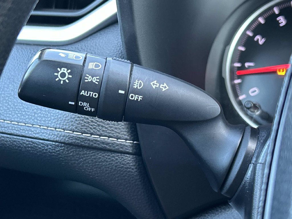 Used 2021 Toyota RAV4 XLE FWD image 30