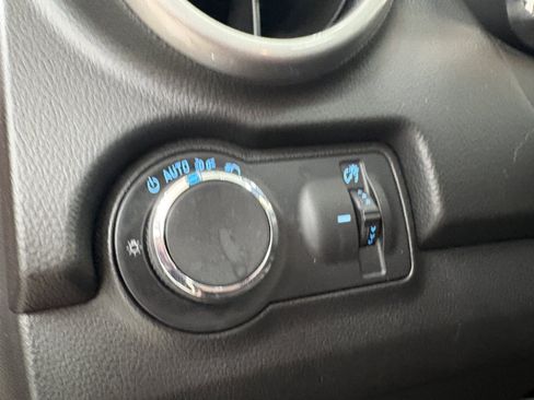 Used 2016 Chevrolet Trax LT w/ LT Sun and Sound Package FWD image 25