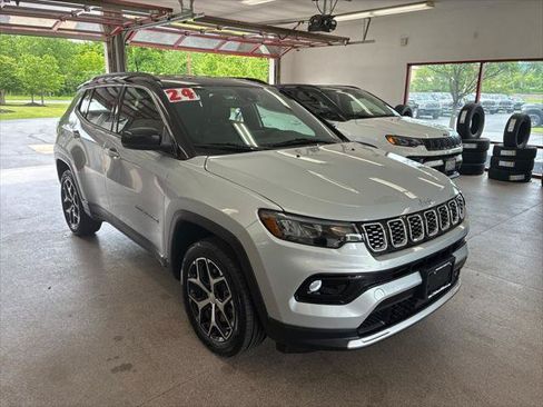 Certified 2024 Jeep Compass Limited AWD/4WD image 1
