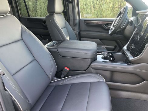 New 2026 GMC Yukon XL Elevation image 28