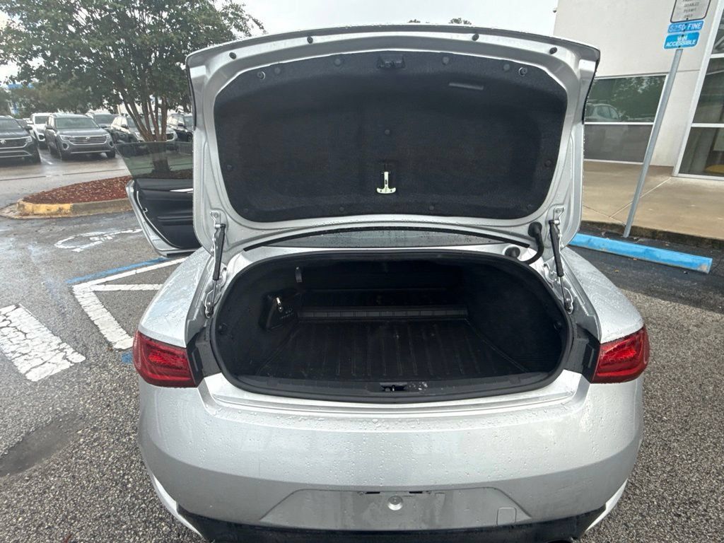 Used 2019 INFINITI Q60 3.0t Luxe w/ Cargo Package RWD image 24