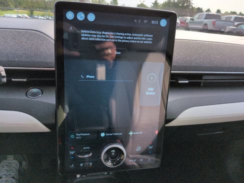 Used 2022 Ford Mustang Mach-E Premium image 10