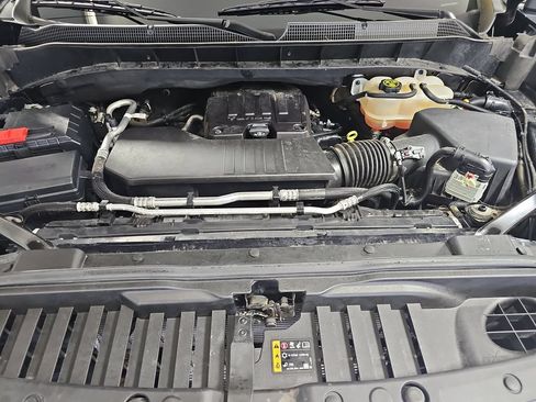 Certified 2023 Chevrolet Silverado 1500 LT AWD/4WD image 34