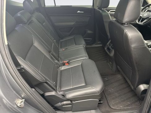 Used 2022 Volkswagen Atlas SE w/ Panoramic Sunroof Package image 18