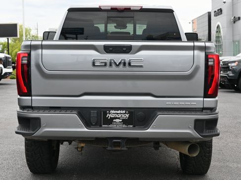 Used 2025 GMC Sierra 2500 Denali Ultimate w/ Max Trailering Package AWD/4WD image 16