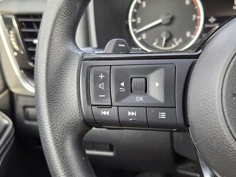 Used 2021 Nissan Rogue SV FWD image 28