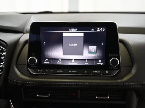 Used 2024 Nissan Rogue SV image 5