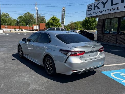 Used 2023 Toyota Camry SE w/ Convenience Package FWD image 7