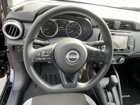 Used 2025 Nissan Versa S w/ Trunk Package image 19