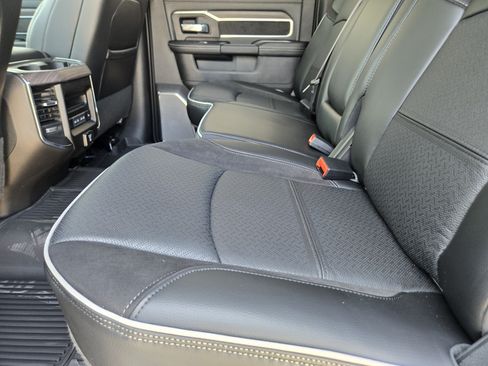 New 2026 RAM 2500 Laramie AWD/4WD image 21