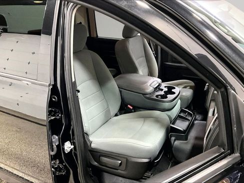 Used 2019 RAM 1500 Express w/ Wheel & Sound Group image 28