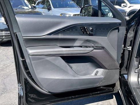New 2026 Cadillac Lyriq Luxury RWD image 11