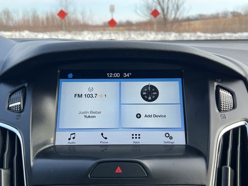 Used 2017 Ford Focus SEL w/ Cold Weather Package image 24