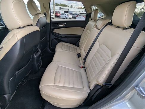 Used 2023 Ford Edge SEL image 14