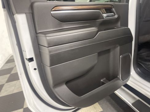 Used 2024 Chevrolet Silverado 2500 LT image 15