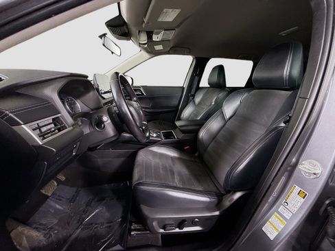 Used 2022 Mitsubishi Outlander SE image 22