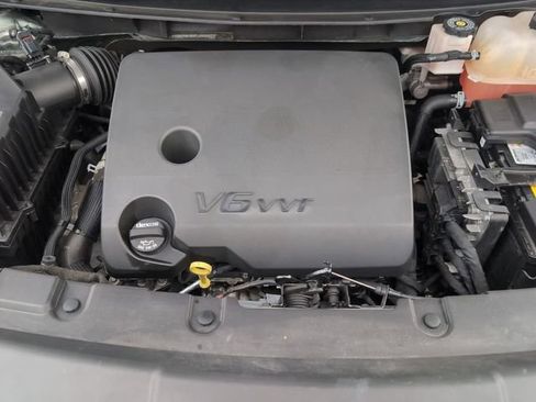 Certified 2023 Chevrolet Traverse LT FWD image 28