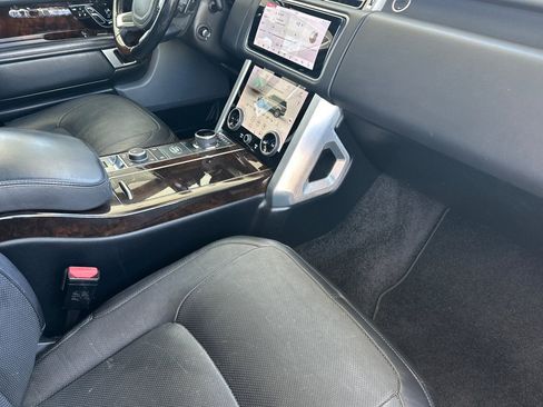 Used 2018 Land Rover Range Rover Supercharged AWD/4WD image 19