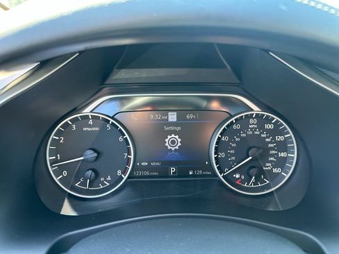 Used 2021 Nissan Murano SL w/ SL Moonroof Package AWD/4WD image 26