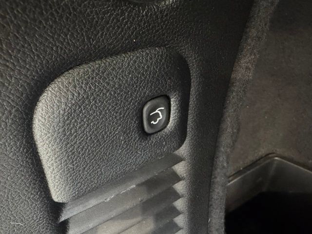 Used 2023 Dodge Durango GT w/ Blacktop Package AWD/4WD image 41