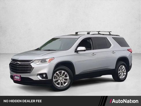 Used 2020 Chevrolet Traverse LT FWD image 1