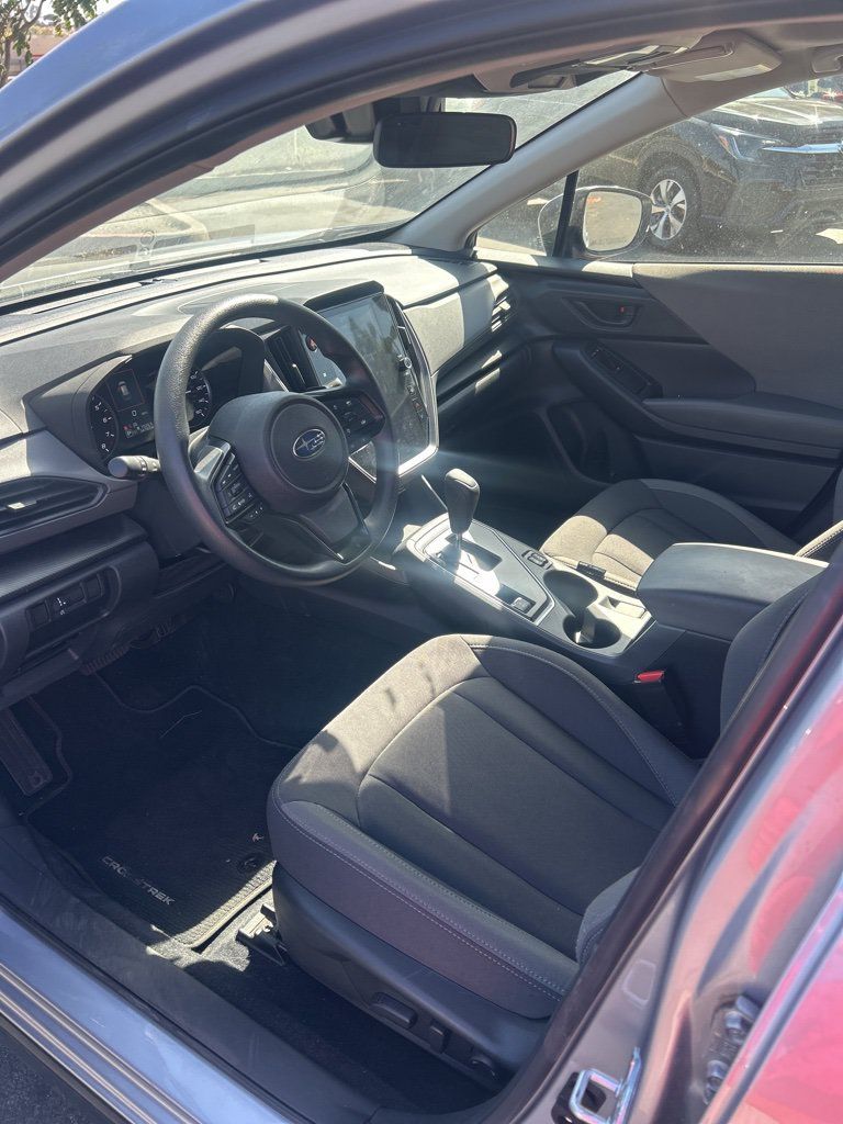 Used 2025 Subaru Crosstrek 2.5i Premium AWD/4WD image 8