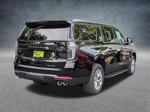 New 2026 Chevrolet Suburban Premier image 4