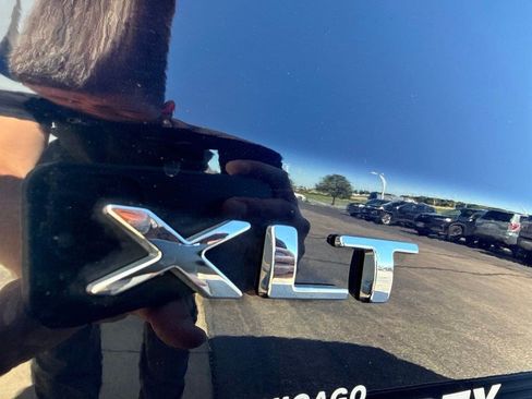 Used 2021 Ford Expedition XLT AWD/4WD image 5